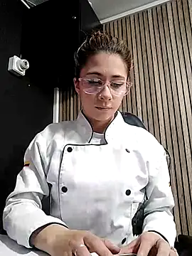 Sara Roades online show from 21, 10, 2025