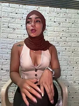 Snapshot of CelestSkyy chatting on 3, 12, 2025 CelestSkyy online show from 3, 12, 2025