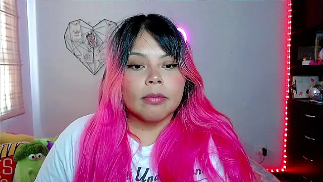 EllieMoonX online show from 9, 1, 2026