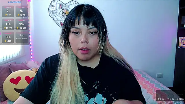 EllieMoonX online show from 25, 4, 2026