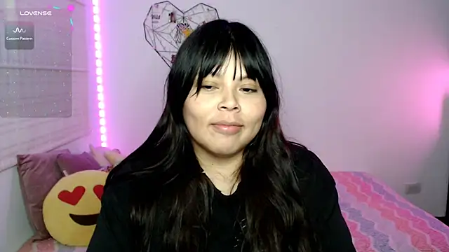 Snapshot of EllieMoonX chatting on 2, 7, 2026 EllieMoonX online show from 2, 7, 2026