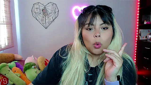 EllieMoonX online show from 25, 11, 2025