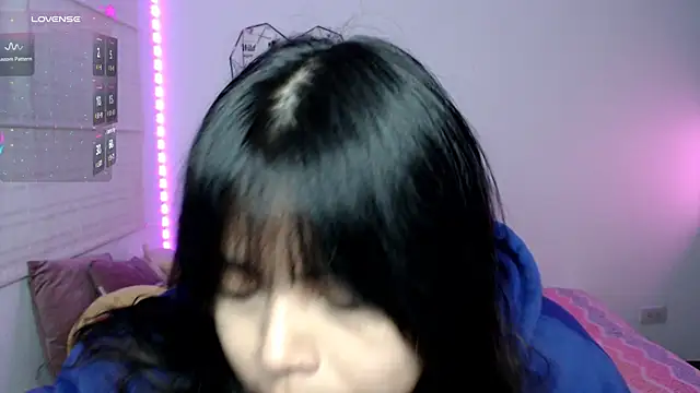 Snapshot of EllieMoonX chatting on 14, 7, 2026 EllieMoonX online show from 14, 7, 2026