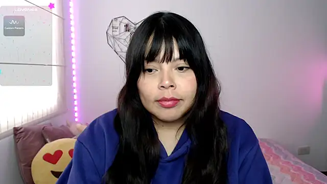 Snapshot of EllieMoonX chatting on 2, 7, 2026 EllieMoonX online show from 2, 7, 2026