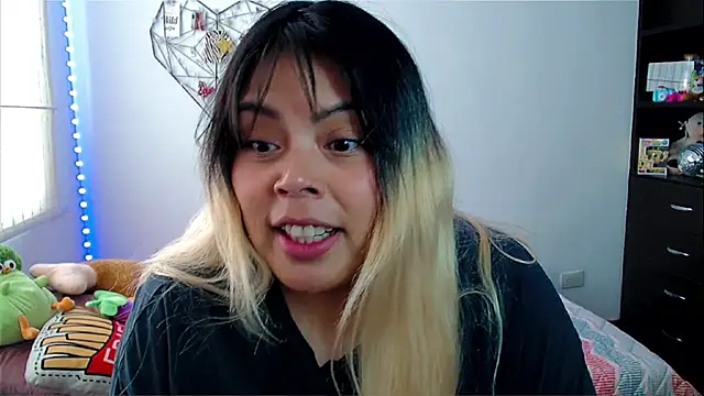 EllieMoonX online show from 31, 3, 2026