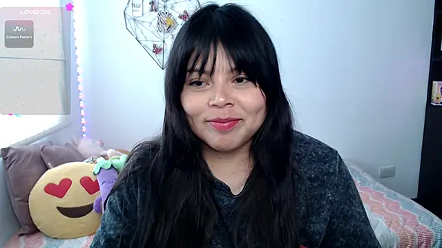 Snapshot of EllieMoonX chatting on 12, 6, 2026 EllieMoonX online show from 12, 6, 2026