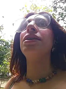 Meganthomson online show from 14, 4, 2026