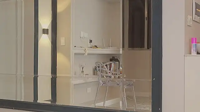 AbrilColls  online show from 4, 11, 2025