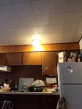 Snapshot of Akdecline chatting on 8, 11, 2025 Akdecline online show from 8, 11, 2025