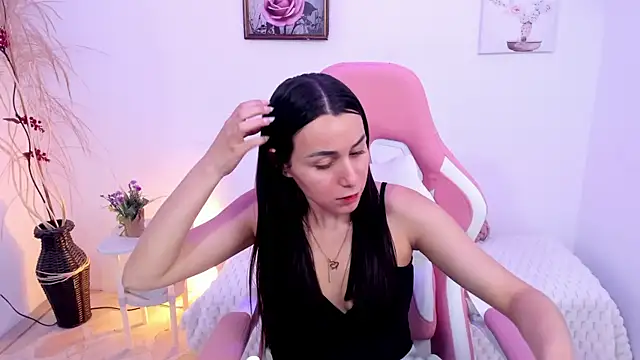 Snapshot of EmmaMyers1 chatting on 30, 6, 2026 EmmaMyers1 online show from 30, 6, 2026