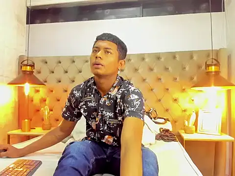 MorenitoDigno online show from 25, 10, 2025