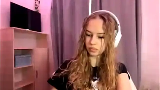 LunaCrave online show from 15, 10, 2025