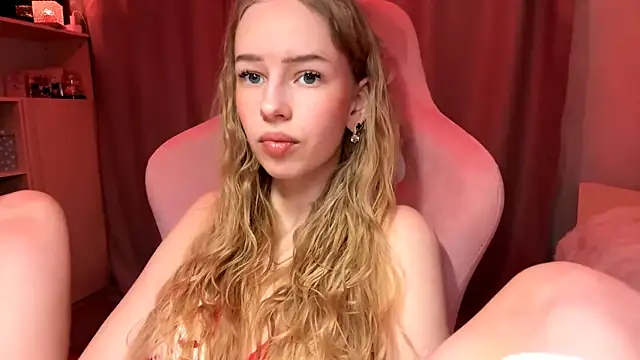 LunaCrave online show from 5, 2, 2026