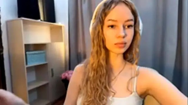 LunaCrave online show from 3, 11, 2025