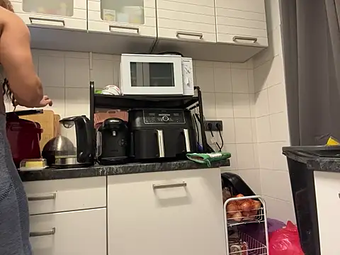 luziaaa92 online show from 16, 11, 2025