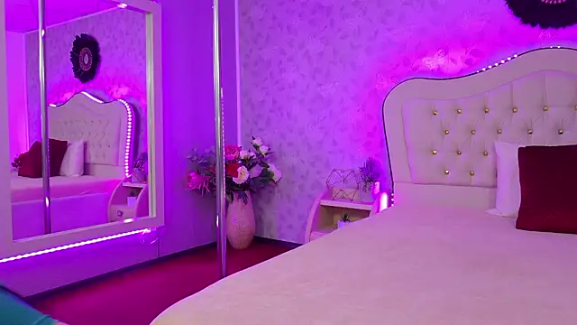 YaraXCox online show from 25, 2, 2026