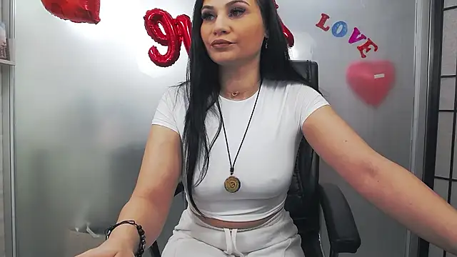 YaraXCox online show from 14, 2, 2026