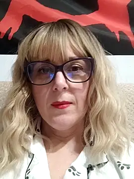 Amelialove42 online show from 12, 3, 2026