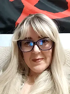 Amelialove42 online show from 10, 1, 2026