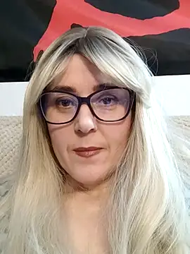 Amelialove42 online show from 15, 1, 2026