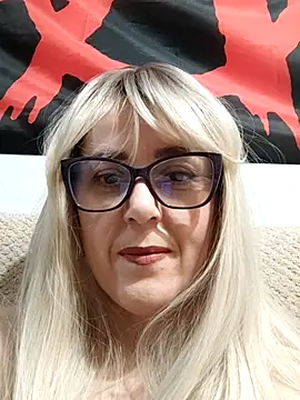 Amelialove42 online show from 14, 12, 2025