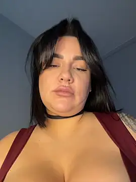 Snapshot of SwittieKendra chatting on 18, 11, 2025 SwittieKendra online show from 18, 11, 2025