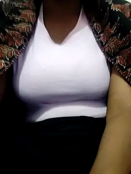 Snapshot of mamtasingh12 chatting on 26, 11, 2025 mamtasingh12 online show from 26, 11, 2025