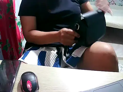 Snapshot of PussyCherry chatting on 15, 12, 2025 PussyCherry online show from 15, 12, 2025