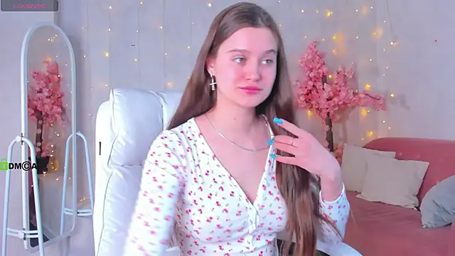 Renesmy Black online show from 10, 2, 2026