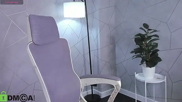 Renesmy Black online show from 19, 3, 2026