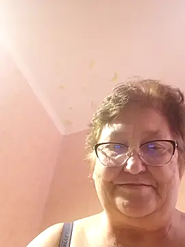 Snapshot of Katherine735 chatting on 14, 6, 2026 Katherine735 online show from 14, 6, 2026
