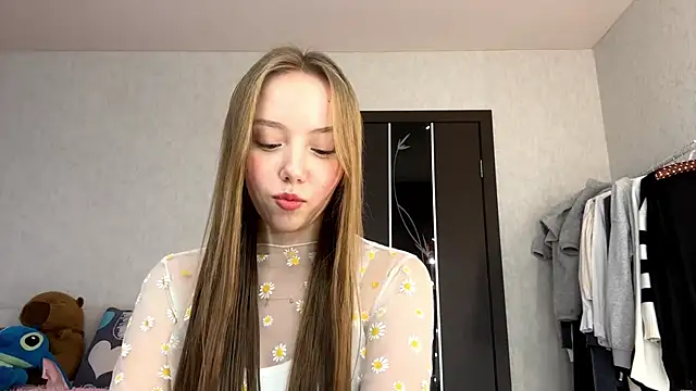 AntoniaMoravick online show from 17, 10, 2025