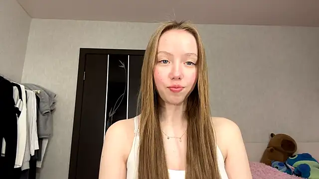 AntoniaMoravick online show from 13, 11, 2025