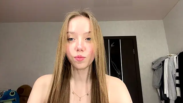 AntoniaMoravick online show from 7, 11, 2025