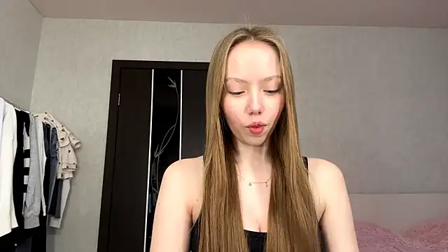 AntoniaMoravick online show from 30, 11, 2025