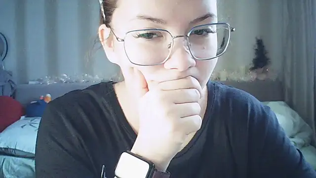 MoodieMira online show from 9, 2, 2026