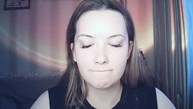 MoodieMira online show from 5, 2, 2026