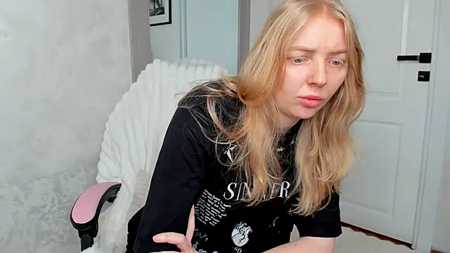 SundyRose online show from 17, 5, 2026