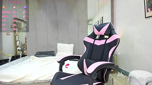 SundyRose online show from 3, 11, 2025