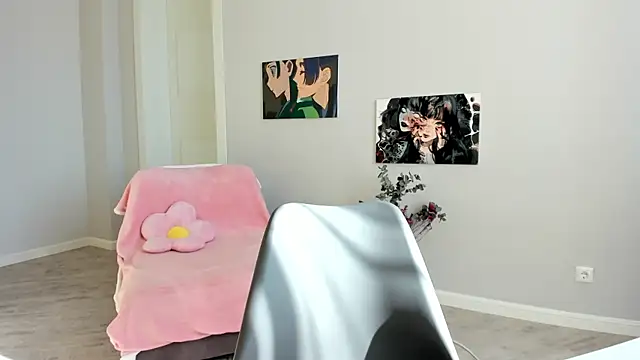 Snapshot of paradi_see chatting on 18, 10, 2025 paradi see online show from 18, 10, 2025