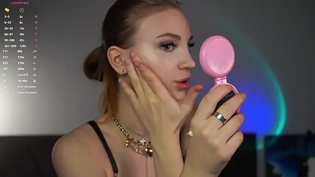 Snapshot of beckymadsons chatting on 24, 2, 2026 beckymadsons online show from 24, 2, 2026