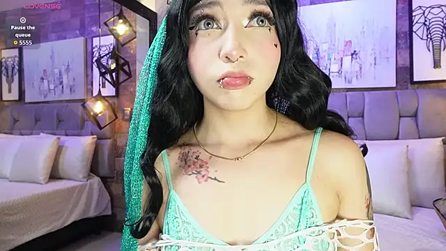 Sophia Bellucci online show from 15, 12, 2025