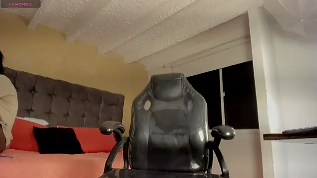 Snapshot of Kail_nil chatting on 14, 10, 2025 Kail nil online show from 14, 10, 2025