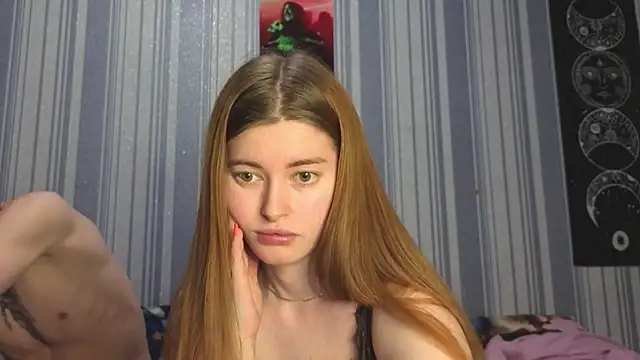 EmiliaCouple online show from 3, 5, 2026