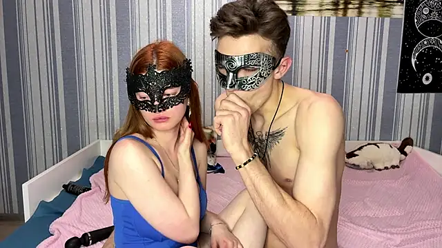 EmiliaCouple online show from 11, 1, 2026