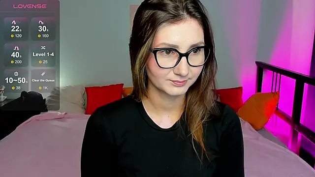 NikkiKiss   online show from 19, 10, 2025