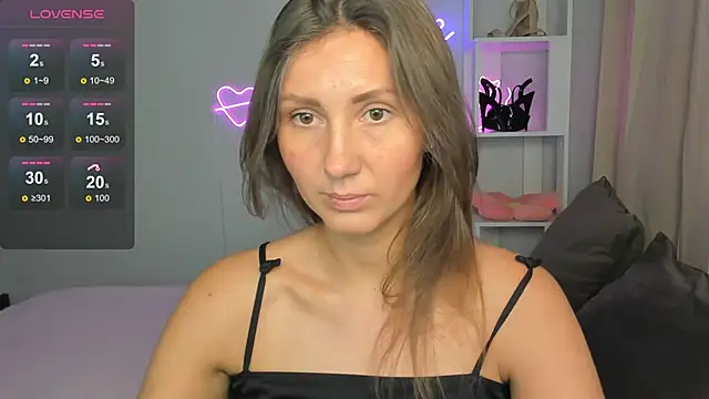 NikkiKiss   online show from 21, 10, 2025