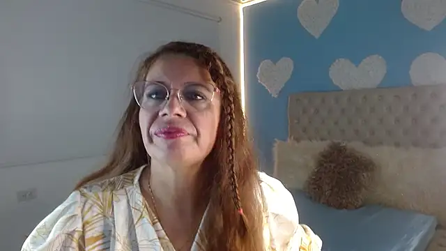 Snapshot of channelsmith_55 chatting on 18, 4, 2026 channelsmith 55 online show from 18, 4, 2026