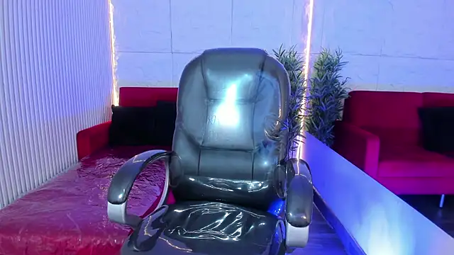 HasleyCarter online show from 18, 12, 2025