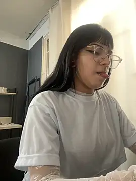 angie rousse  online show from 18, 11, 2025